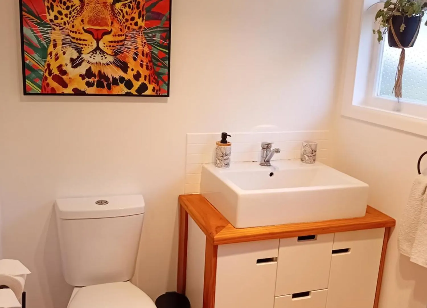 Home In Rotorua 0*,